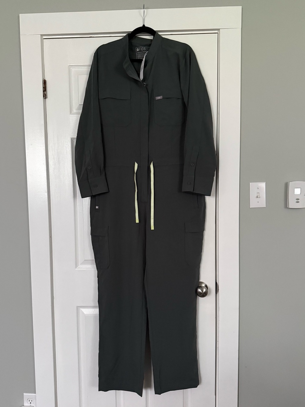 Figs NWT Limited Edition Bonsai Color Long Sleeve Scrub Jumpsuit Sz XL